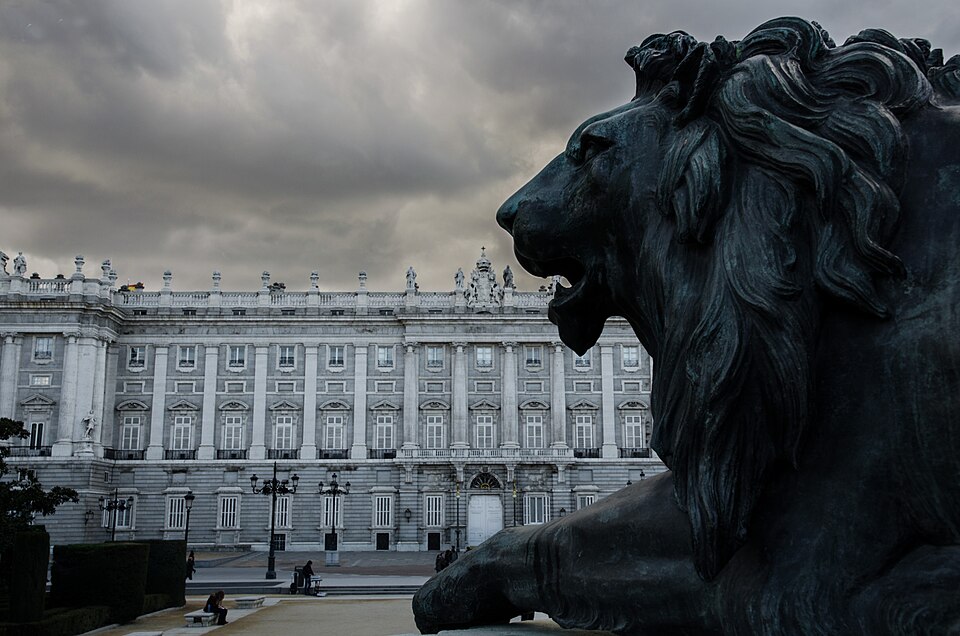 Archivo:A los leones.jpg