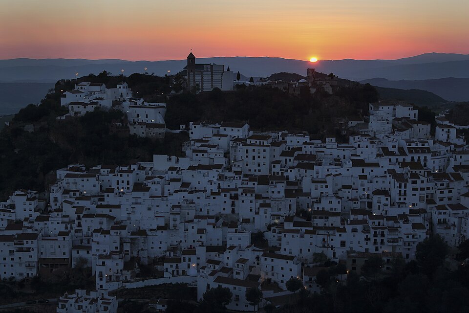 Archivo:Casares sunset.JPG