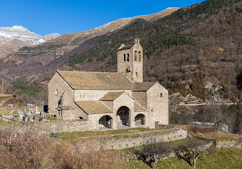 Archivo:Iglesia de San Miguel, Linás de Broto, Huesca, España, 2015-01-07, DD 03.JPG
