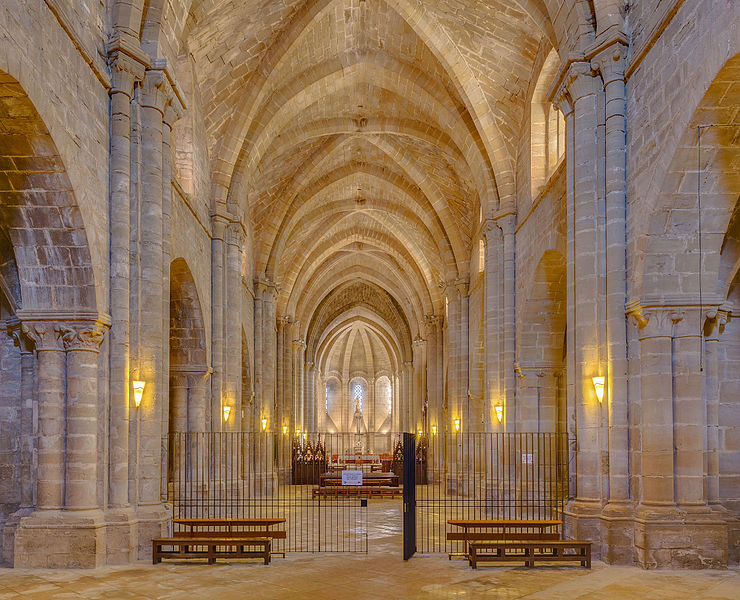 Archivo:Monasterio de la Oliva, Carcastillo, Navarra, España, 2015-01-06, DD 04-06 HDR.JPG