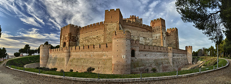 Archivo:Castillo de La Mota.jpg