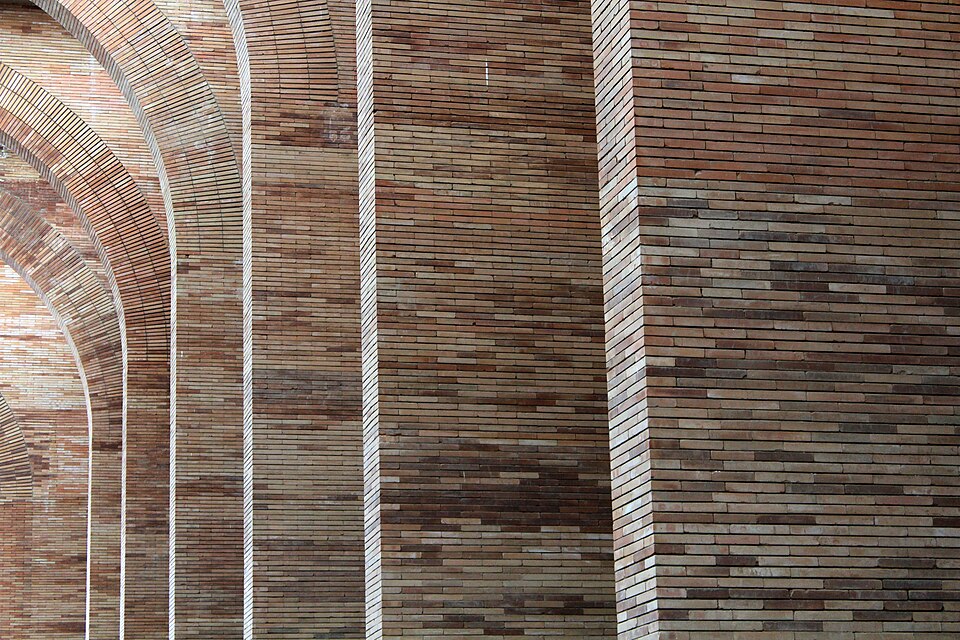 Archivo:Museo Romano en Mérida.JPG