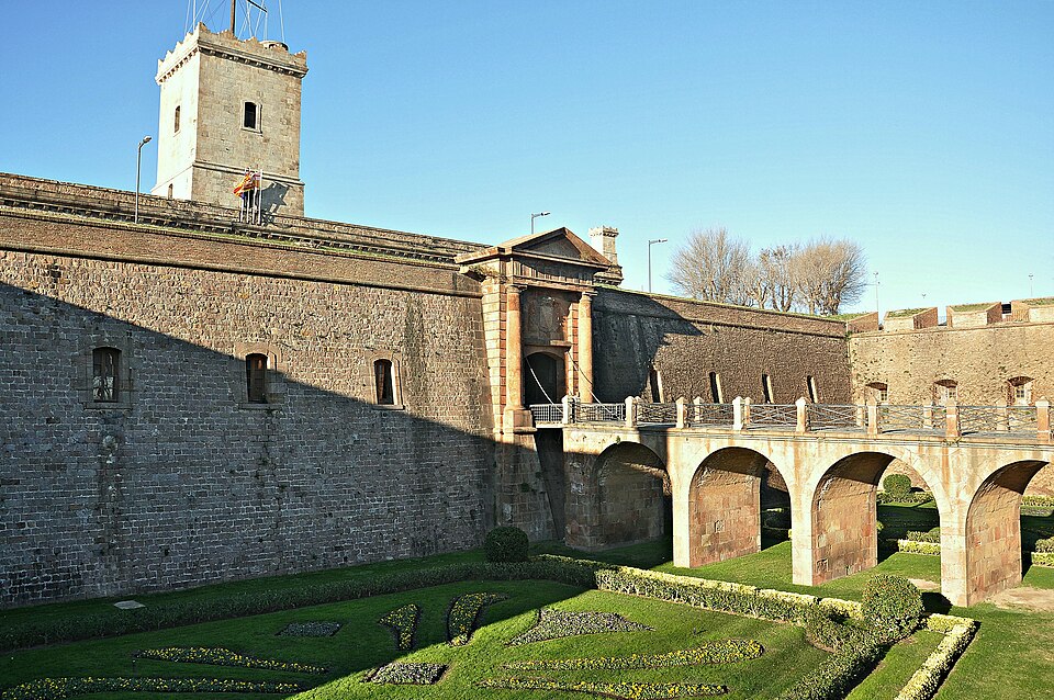 Archivo:Castell de Montjuic-Barcelona (3).JPG