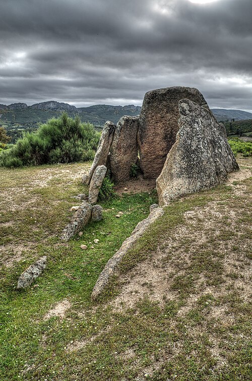 Archivo:Dolmen Data 2.jpg