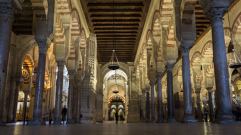 Archivo:Mezquita Cordoba Columnas 16x9.jpg