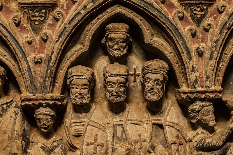 Archivo:Detalle Templarios en Sepúlcro en la Iglesia de Santa María la Blanca.jpg