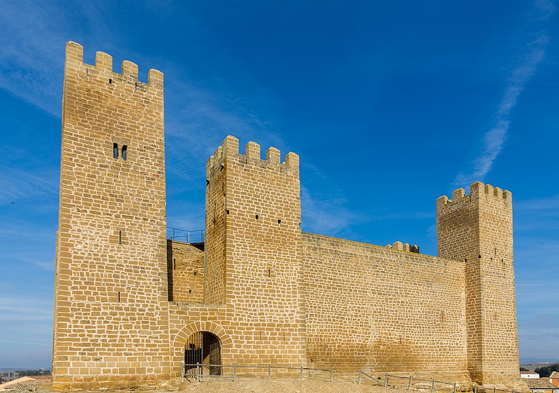 Archivo:Castillo de Sádaba, Huesca, España, 2015-01-06, DD 02.JPG