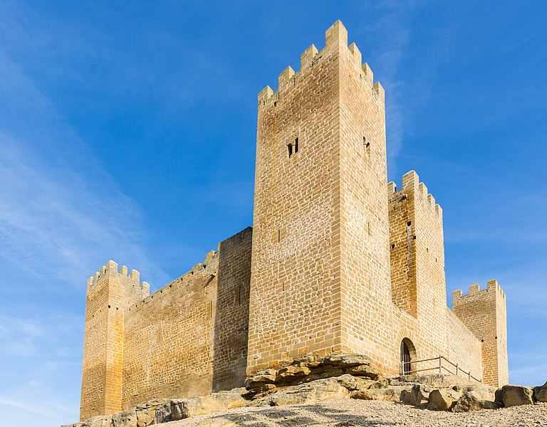 Archivo:Castillo de Sádaba, Huesca, España, 2015-01-06, DD 01.JPG
