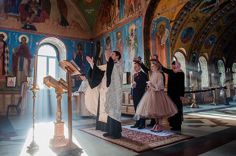 Archivo:Christian wedding in Russia.jpg